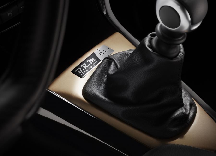Детали интерьера DS 3 Performance BRM Chronographes 2016 года  (фото 7 из 10)